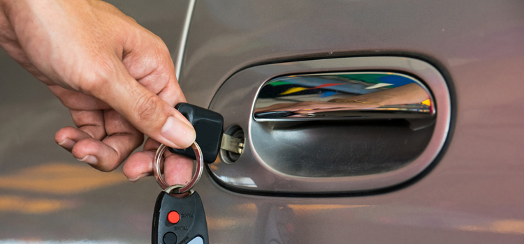 Car door lock repair in El Centro